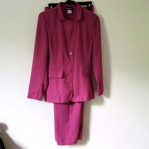 Metrostyle mauve color suit